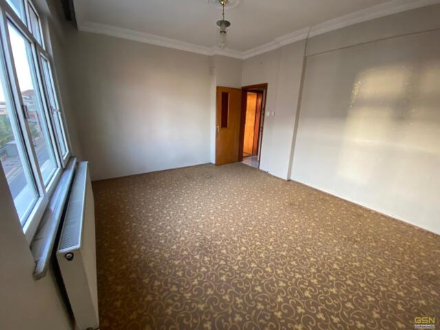 3-ÇAYIROVA YENİMAHALLE GAZİLER CAD. SATILIK DAİRE VE DÜKKANLAR